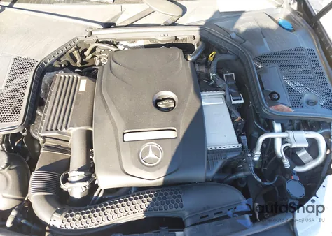 2018 Mercedes-Benz C 300 4Matic z USA, uszkodzony, nr VIN WDDWF4KB0JR335356